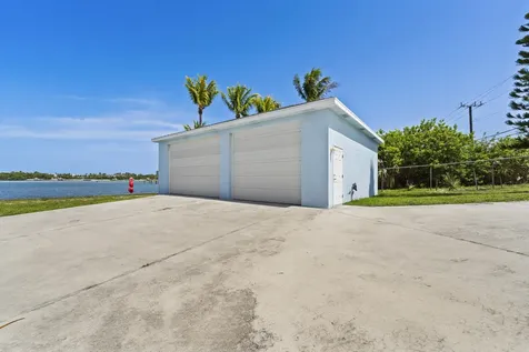 18947 SE Federal Highway Jupiter FL