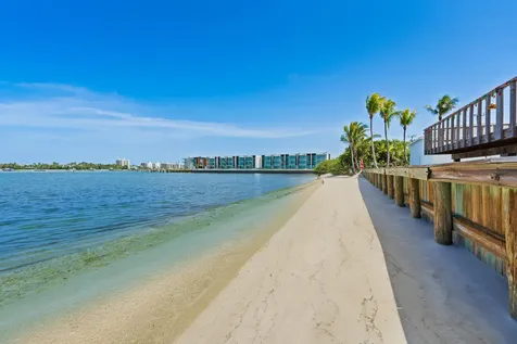 18947 SE Federal Highway Jupiter FL