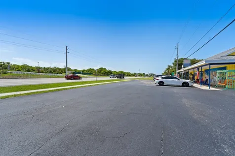 18947 SE Federal Highway Jupiter FL