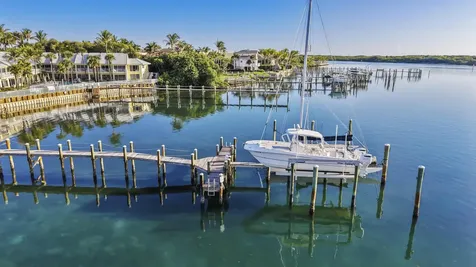 18947 SE Federal Highway Jupiter FL