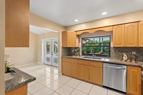 11651 NW 39th Street Sunrise FL 33323