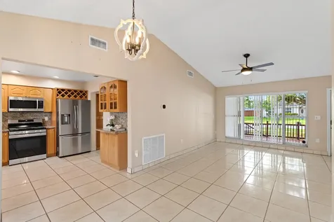 11651 NW 39th Street Sunrise FL 33323