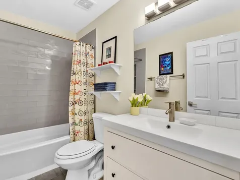 8 Hawthorne Lane Boynton Beach FL 33426