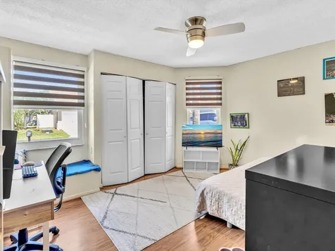 8 Hawthorne Lane Boynton Beach FL 33426