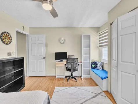 8 Hawthorne Lane Boynton Beach FL 33426