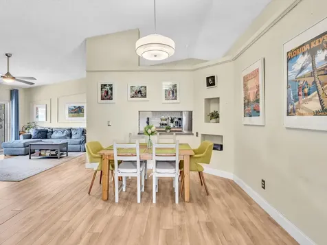 8 Hawthorne Lane Boynton Beach FL 33426