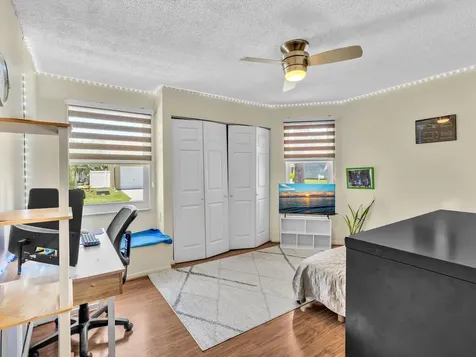 8 Hawthorne Lane Boynton Beach FL 33426