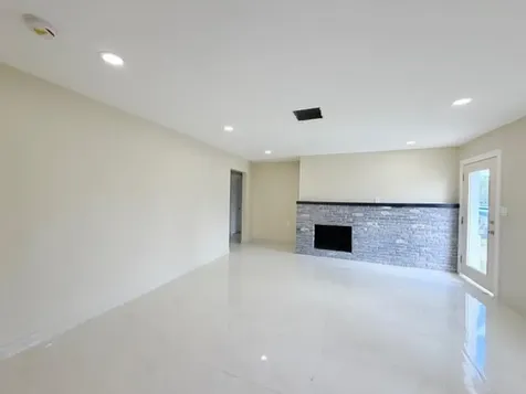 53 NE 16th Place Fort Lauderdale FL 33305