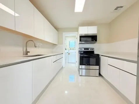 53 NE 16th Place Fort Lauderdale FL 33305
