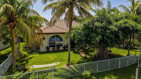 718 NW 177th Avenue Pembroke Pines FL 33029
