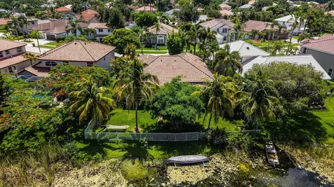 718 NW 177th Avenue Pembroke Pines FL 33029