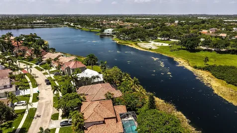 718 NW 177th Avenue Pembroke Pines FL 33029