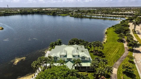 718 NW 177th Avenue Pembroke Pines FL 33029