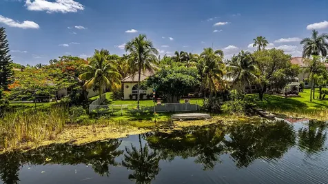 718 NW 177th Avenue Pembroke Pines FL 33029