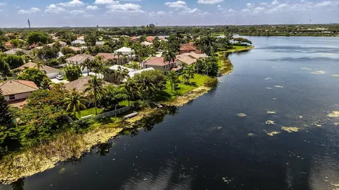 718 NW 177th Avenue Pembroke Pines FL 33029