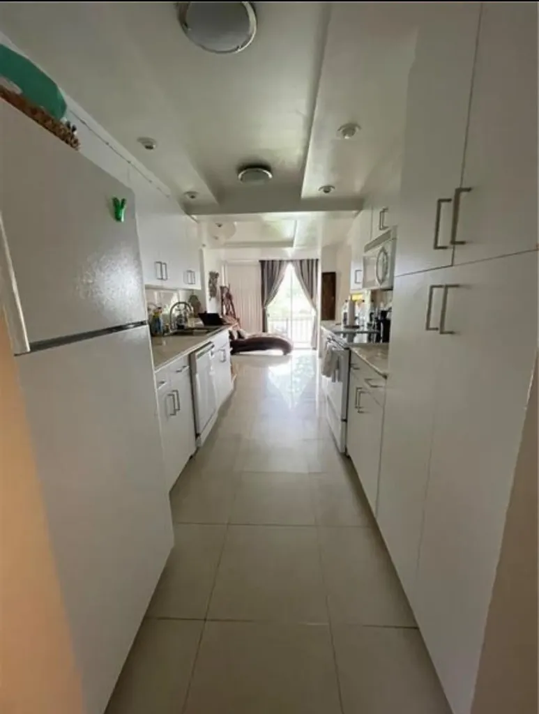 3690 Inverrary Drive Lauderhill FL 33319