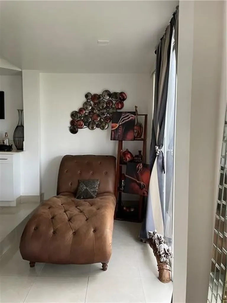 3690 Inverrary Drive Lauderhill FL 33319