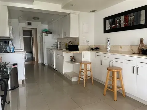 3690 Inverrary Drive Lauderhill FL 33319