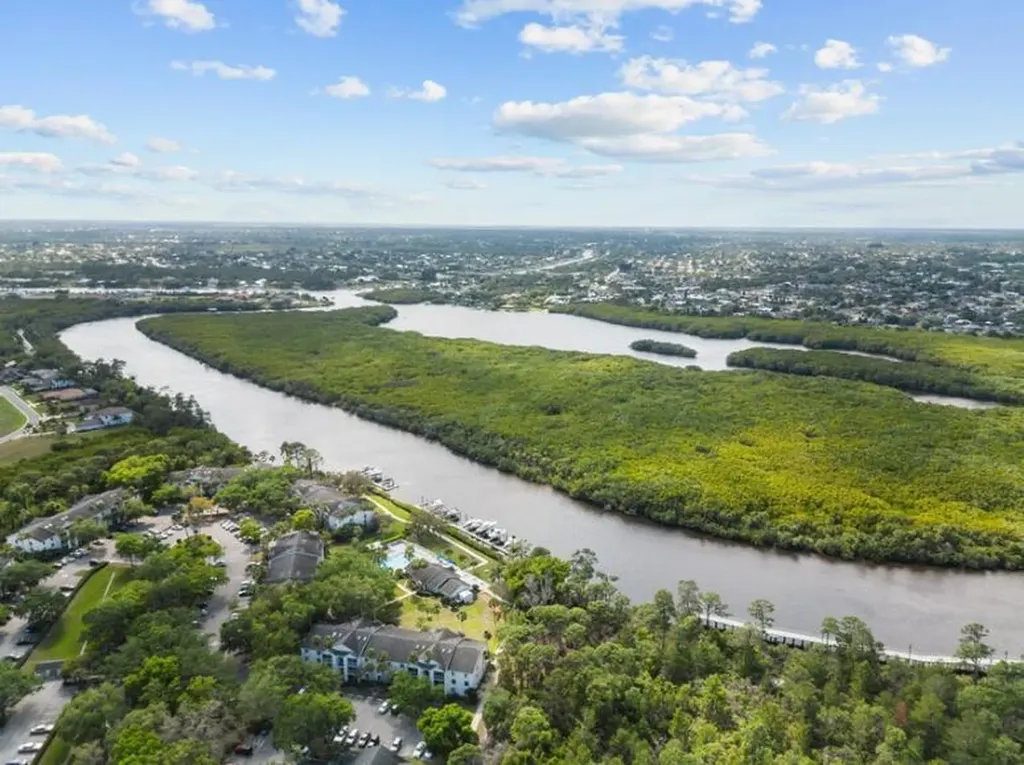 2506 SE Anchorage Cove Port St Lucie FL 34952
