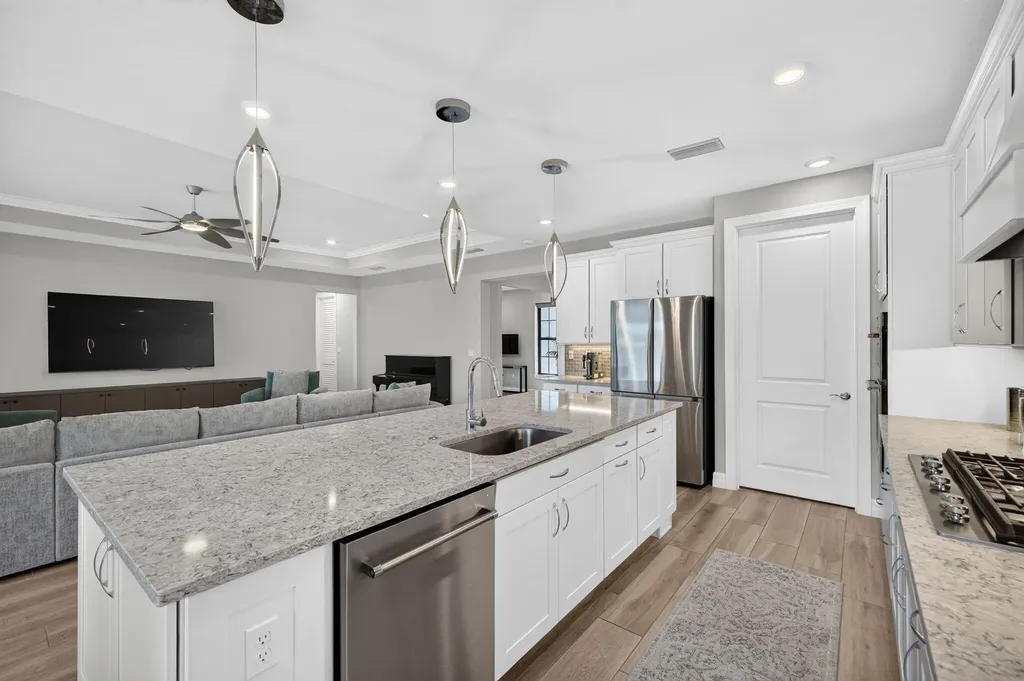 4609 Pinehurst Trail W Oakland Park FL 33309