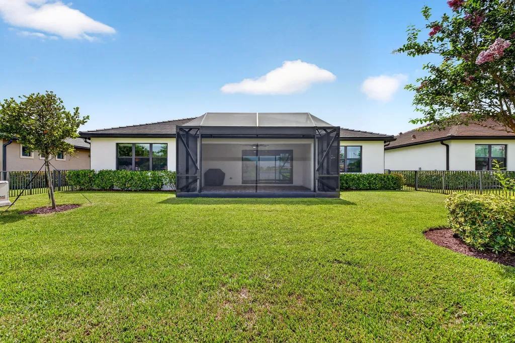 4609 Pinehurst Trail W Oakland Park FL 33309