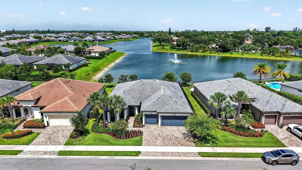 4609 Pinehurst Trail W Oakland Park FL 33309