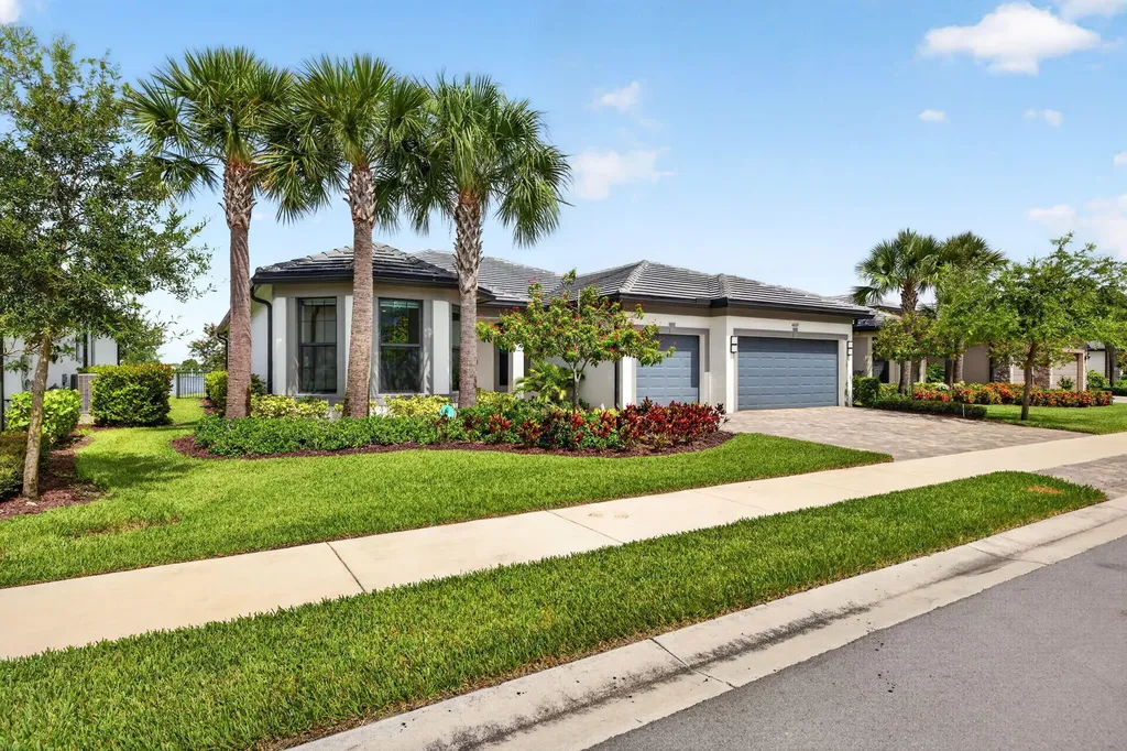 4609 Pinehurst Trail W Oakland Park FL 33309