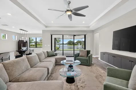 4609 Pinehurst Trail W Oakland Park FL 33309