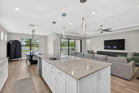 4609 Pinehurst Trail W Oakland Park FL 33309