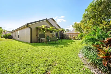 1842 Oak Berry Circle Wellington FL 33414