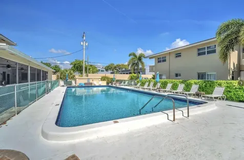 2121 NE 42nd Court Lighthouse Point FL 33064