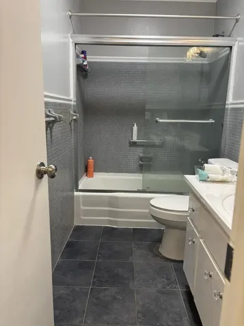 2121 NE 42nd Court Lighthouse Point FL 33064
