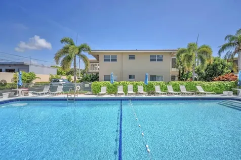 2121 NE 42nd Court Lighthouse Point FL 33064