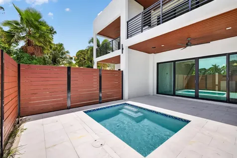 704 SW 9th Street Fort Lauderdale FL 33315