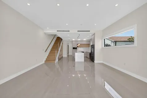 704 SW 9th Street Fort Lauderdale FL 33315