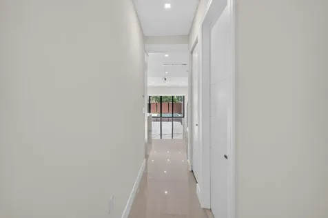 704 SW 9th Street Fort Lauderdale FL 33315