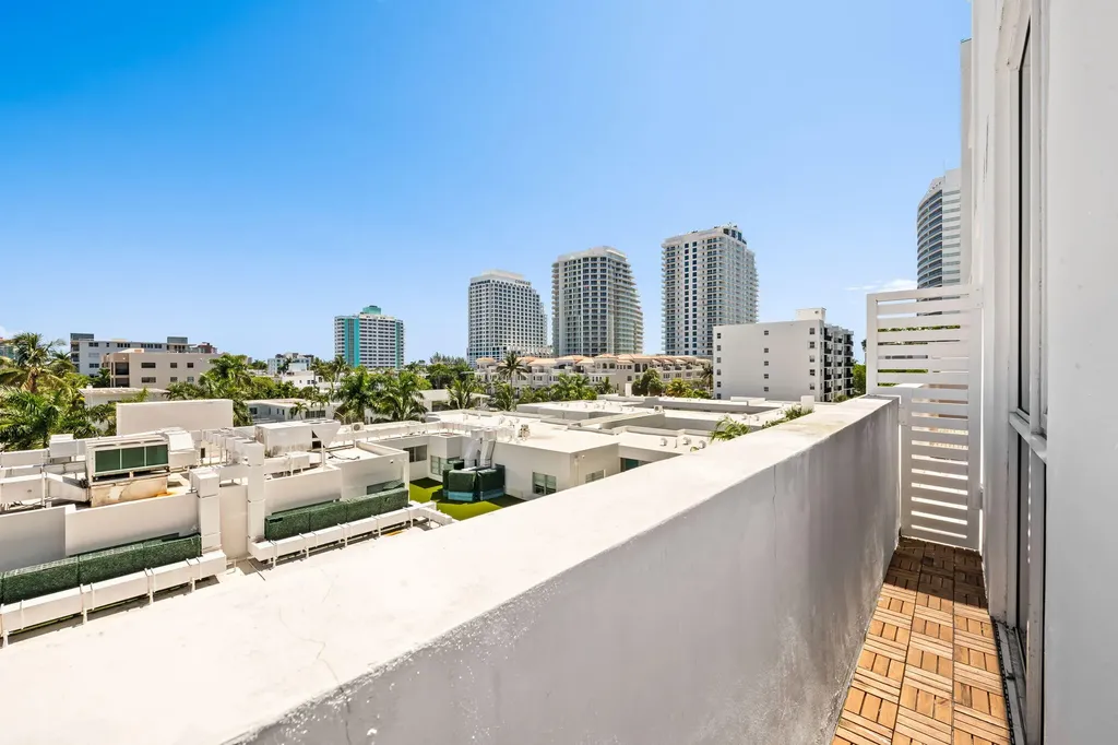 401 N Birch Road Fort Lauderdale FL 33304