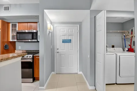625 Casa Loma Boulevard Boynton Beach FL 33435
