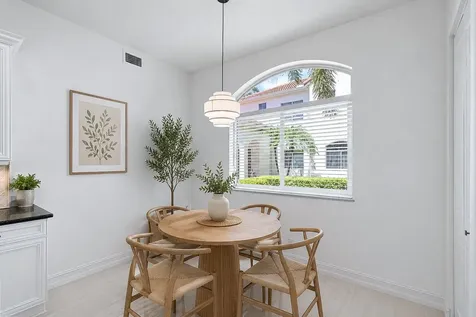 127 Palm Bay Terrace Palm Beach Gardens FL 33418