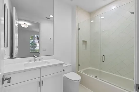 127 Palm Bay Terrace Palm Beach Gardens FL 33418