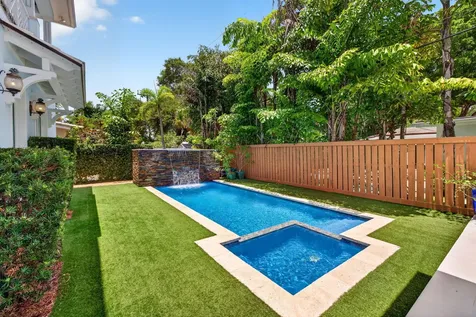 1329-2 SE 13th Terrace Fort Lauderdale FL 33316