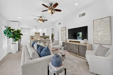 1329-2 SE 13th Terrace Fort Lauderdale FL 33316