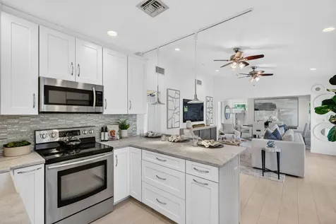1329-2 SE 13th Terrace Fort Lauderdale FL 33316