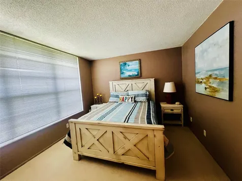 605 Oaks Drive Pompano Beach FL 33069