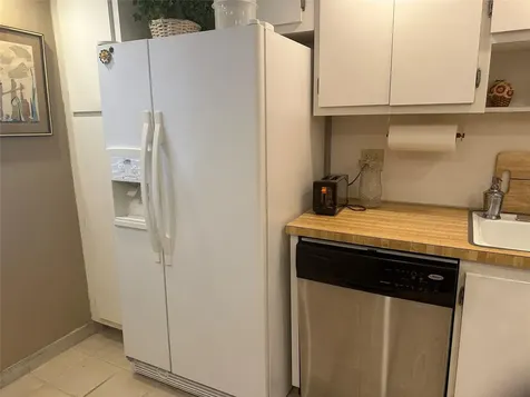 605 Oaks Drive Pompano Beach FL 33069