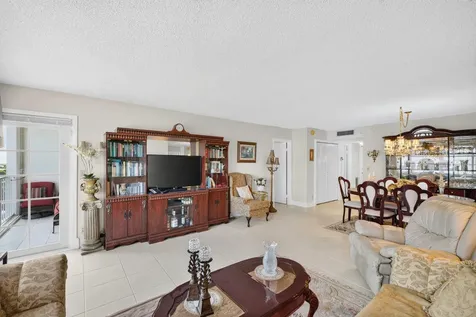 1160 N Federal Highway Fort Lauderdale FL 33304
