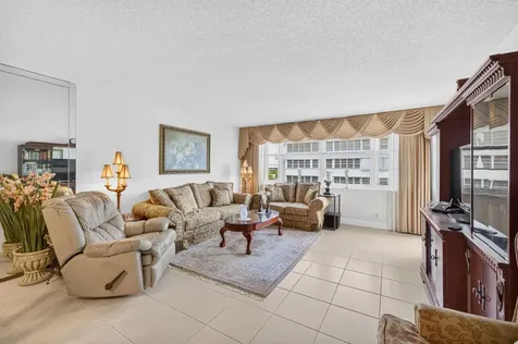 1160 N Federal Highway Fort Lauderdale FL 33304
