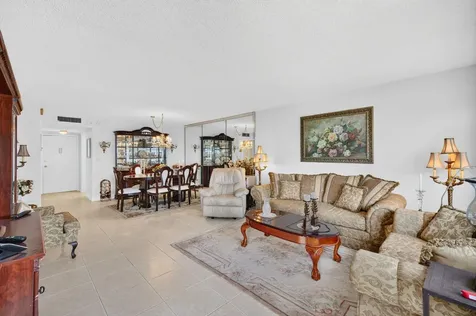 1160 N Federal Highway Fort Lauderdale FL 33304