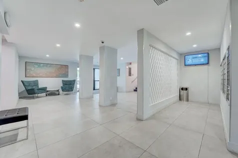 1160 N Federal Highway Fort Lauderdale FL 33304