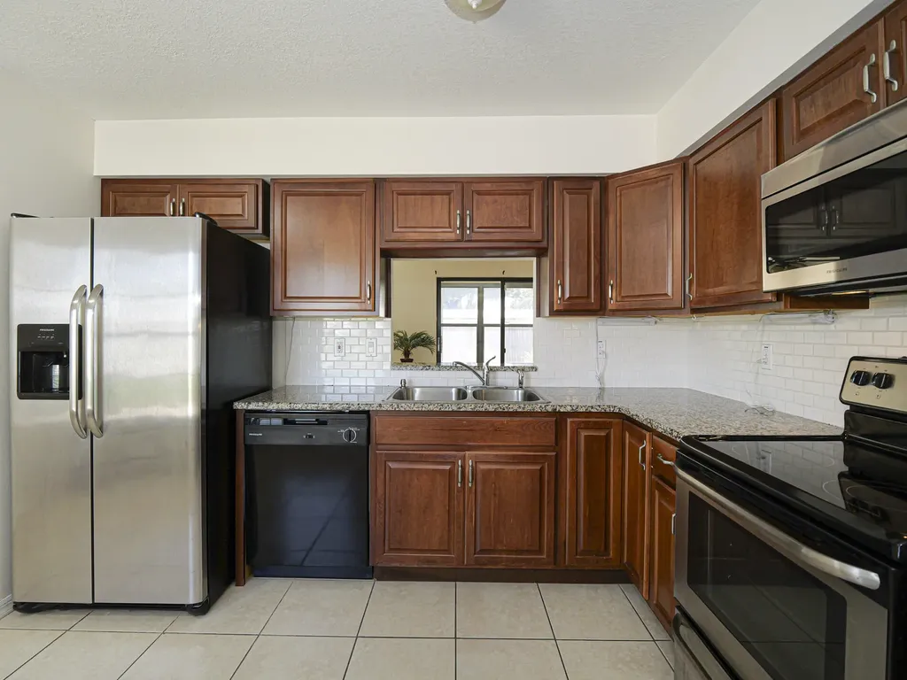 660 26th Court Vero Beach FL 32962